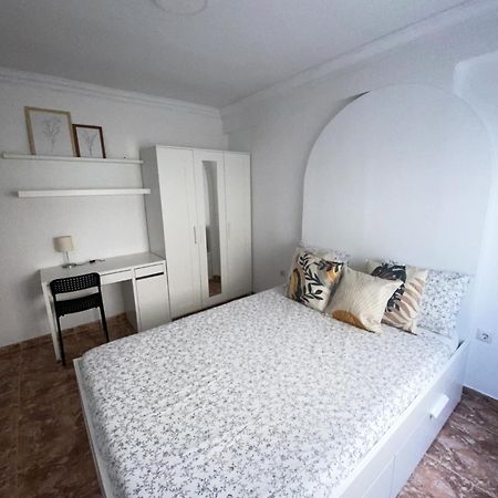 Apartamento Deborah Apartment Malaga Exterior photo